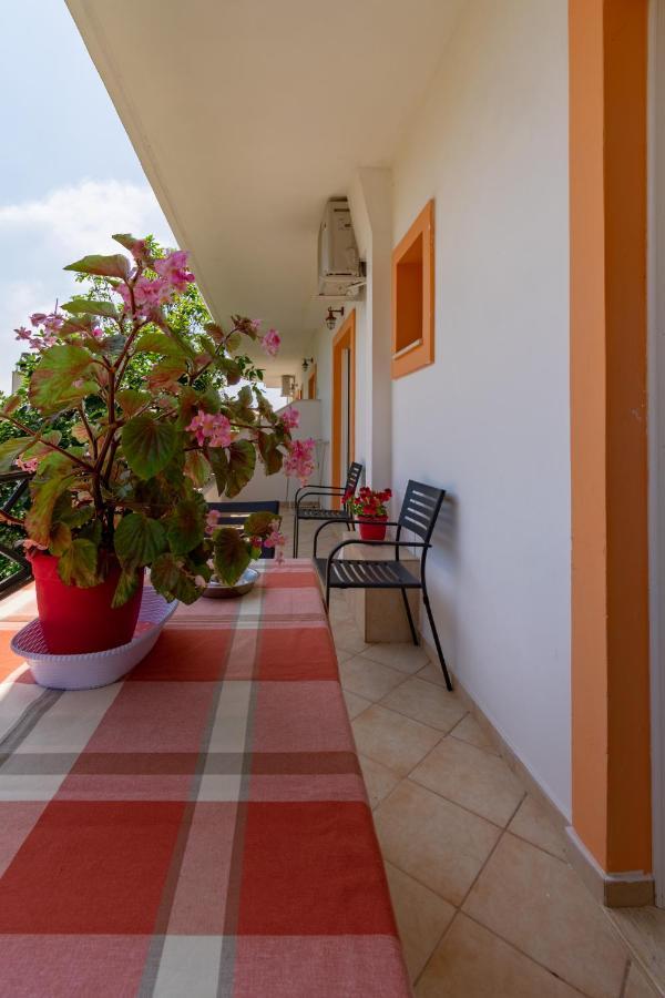 Villa Sophia Apartments By Corfuescapes アギオス・ゴルディオス エクステリア 写真