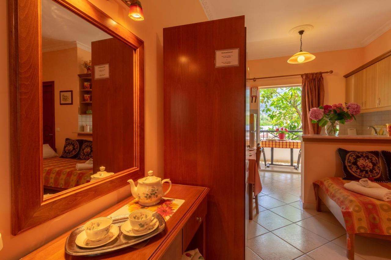 Villa Sophia Apartments By Corfuescapes アギオス・ゴルディオス エクステリア 写真