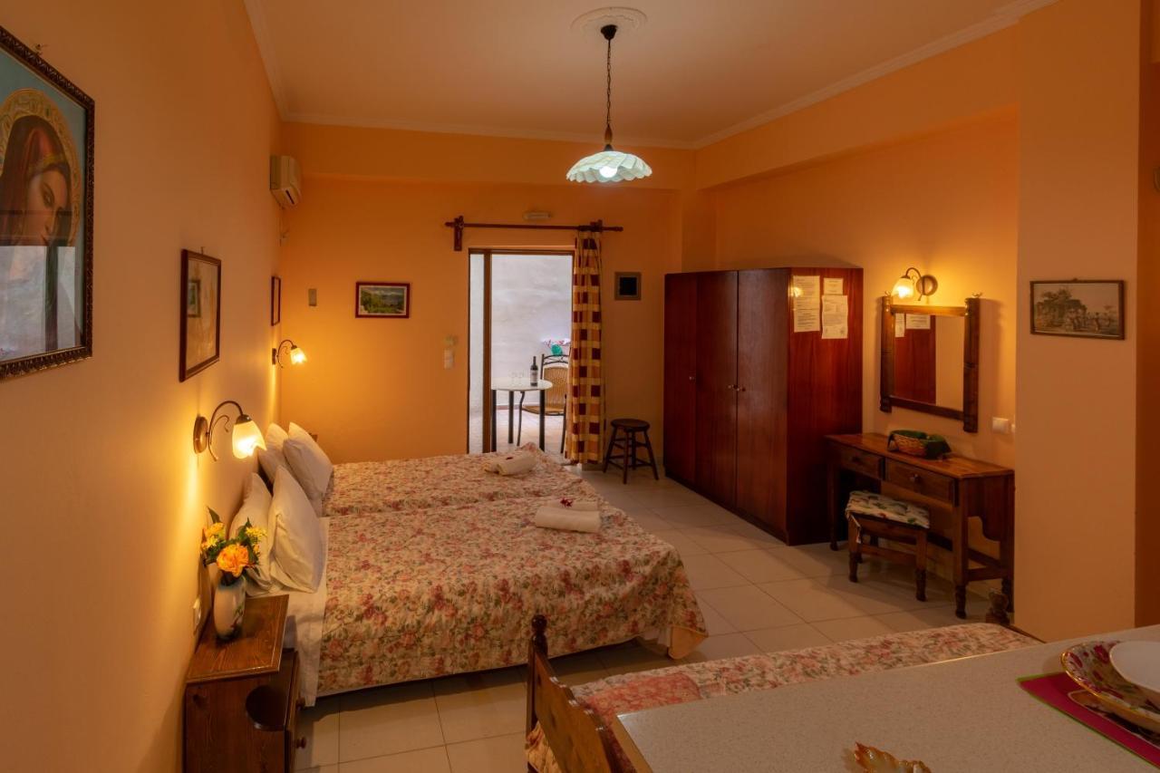 Villa Sophia Apartments By Corfuescapes アギオス・ゴルディオス エクステリア 写真