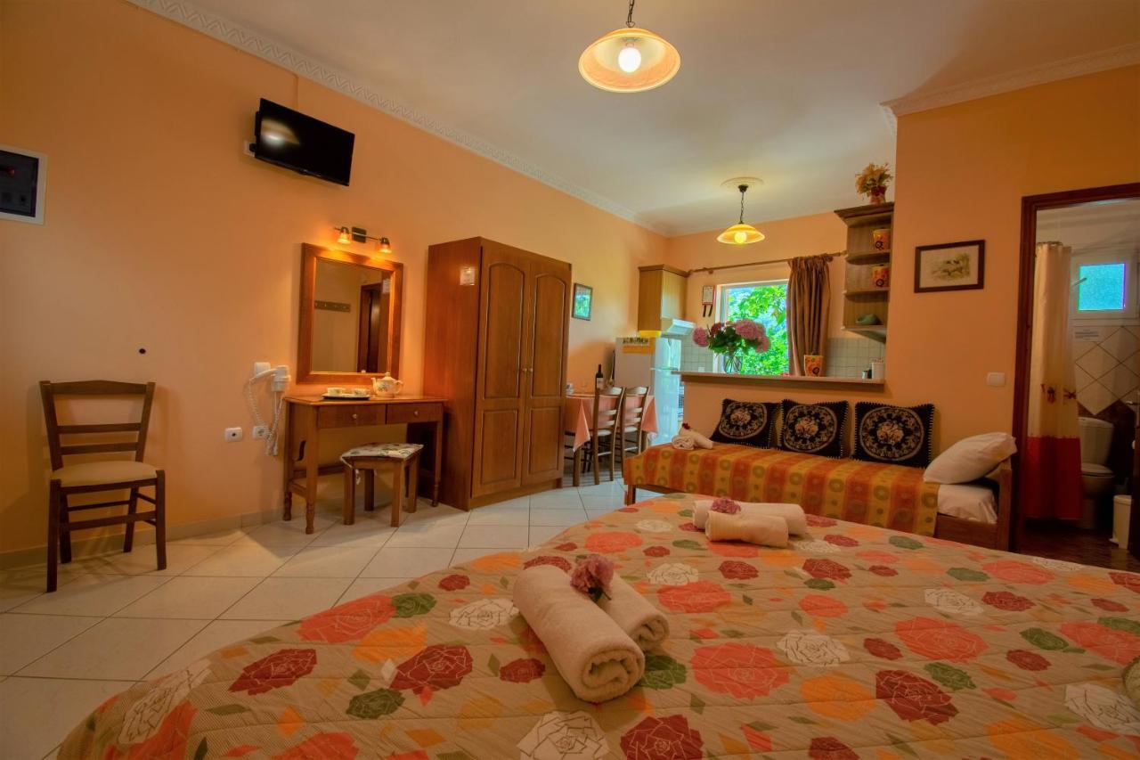 Villa Sophia Apartments By Corfuescapes アギオス・ゴルディオス エクステリア 写真